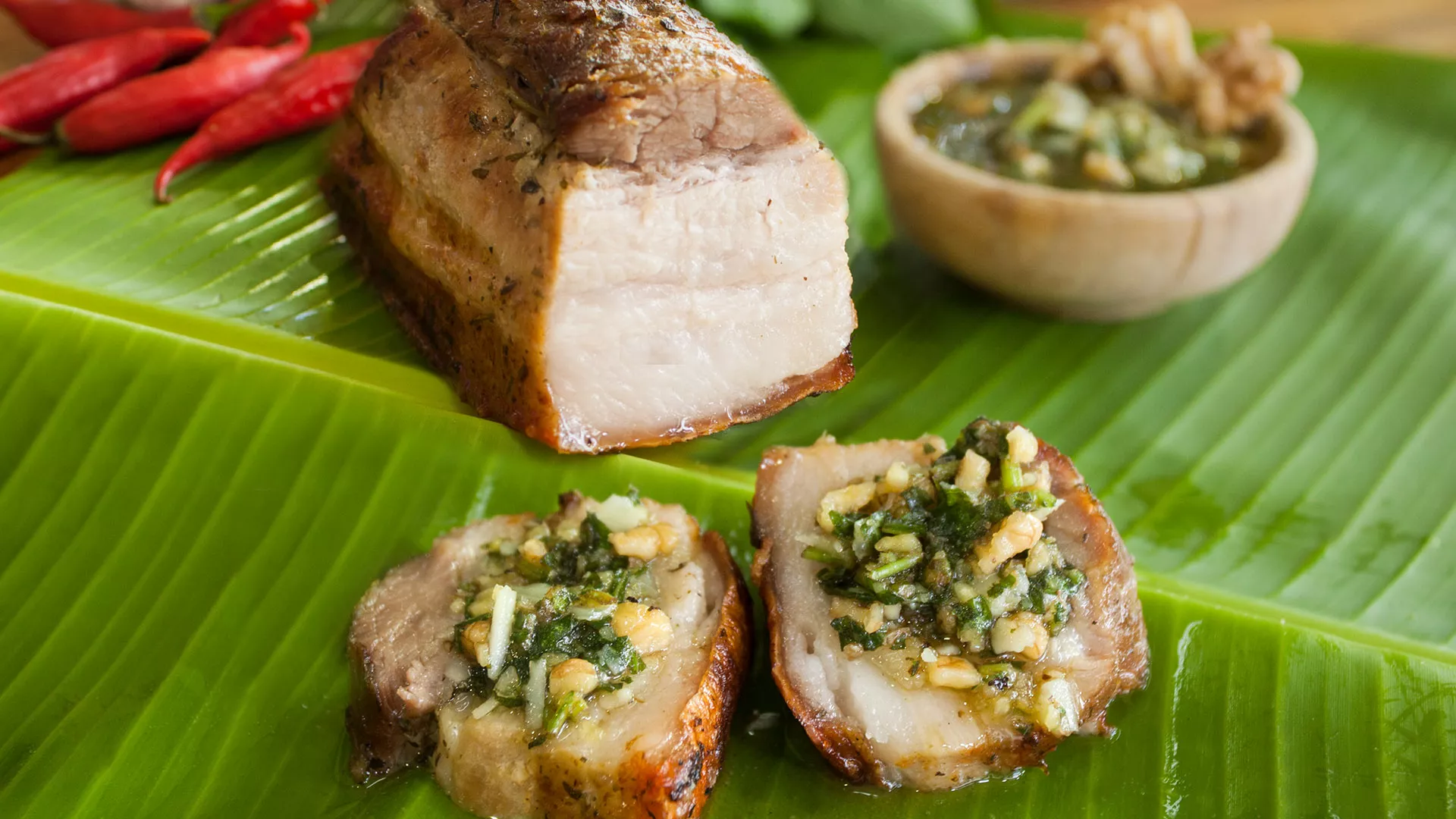 foto da receita Panceta na Folha de Bananeira com Pesto