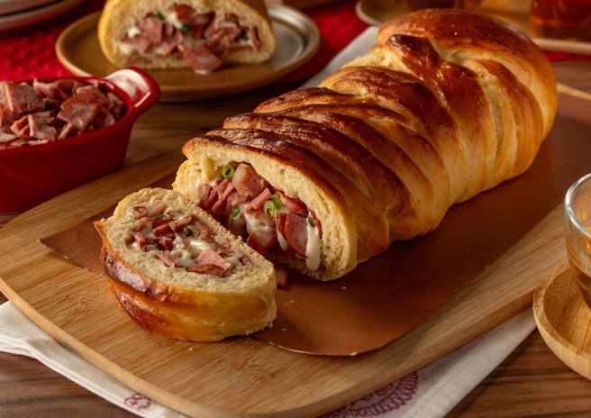 Pão de Calabresa com Requeijão