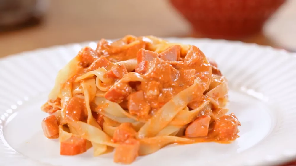 foto da receita Macarrão ninho recheado com salsicha Perdigão