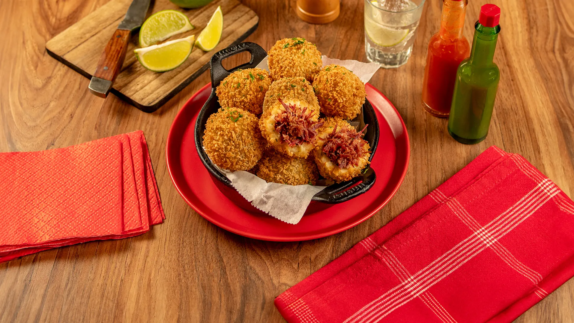 foto da receita Bolinho de Macaxeira Recheado com Jerked Beef
