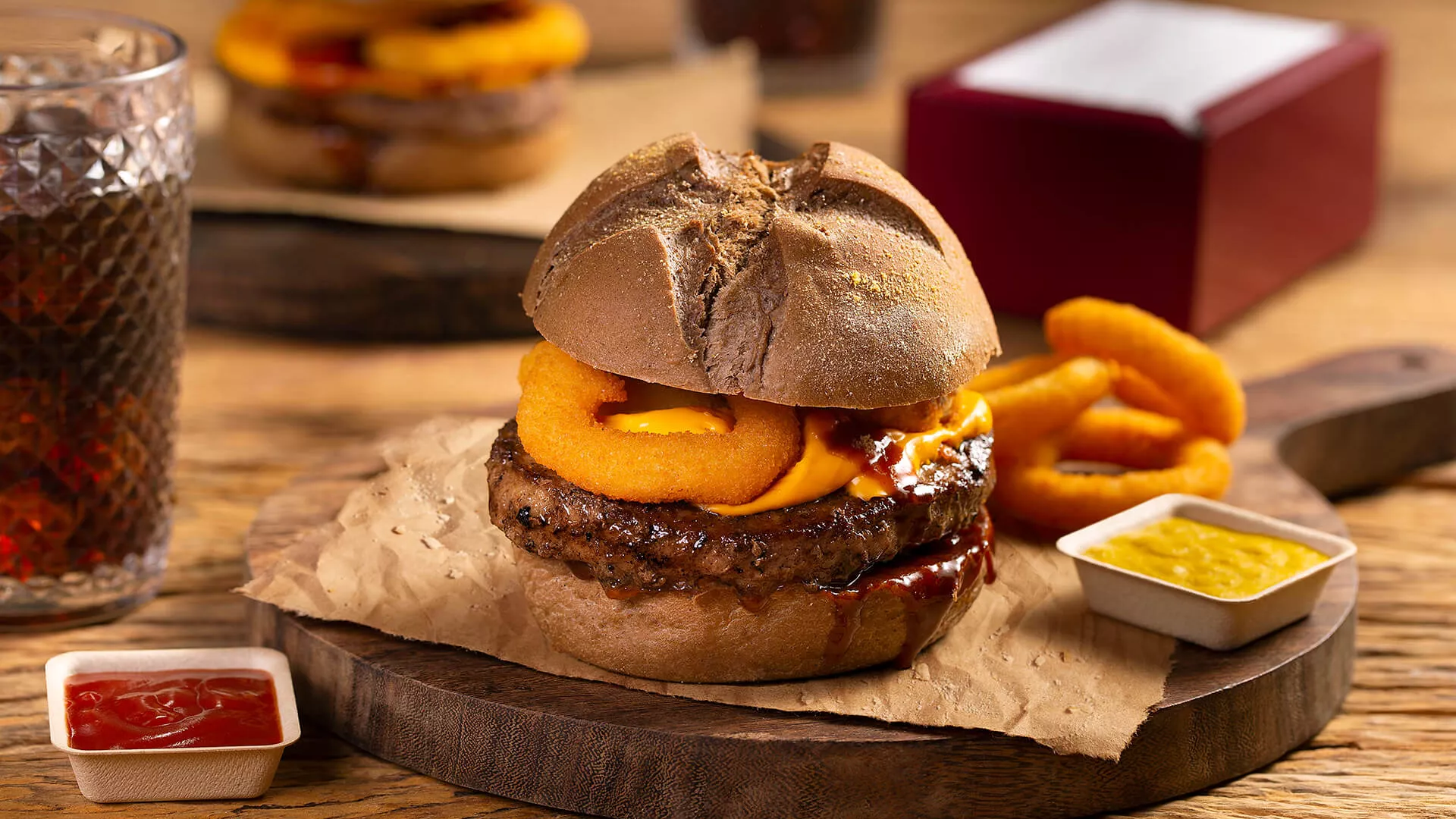 foto da receita Hambúrguer de Costela Perdigão com Barbecue de Goiabada