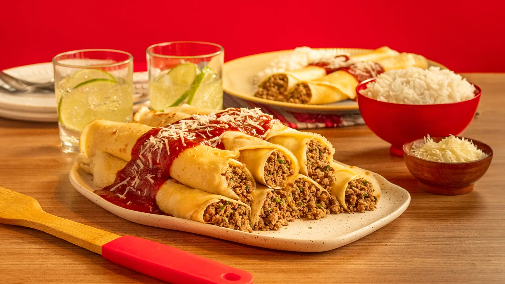 foto da receita Panqueca de Carne Moída com Molho de Tomate