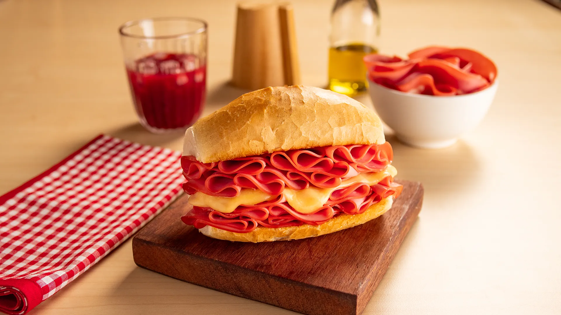foto da receita Lanche Clássico de Mortadela Ouro