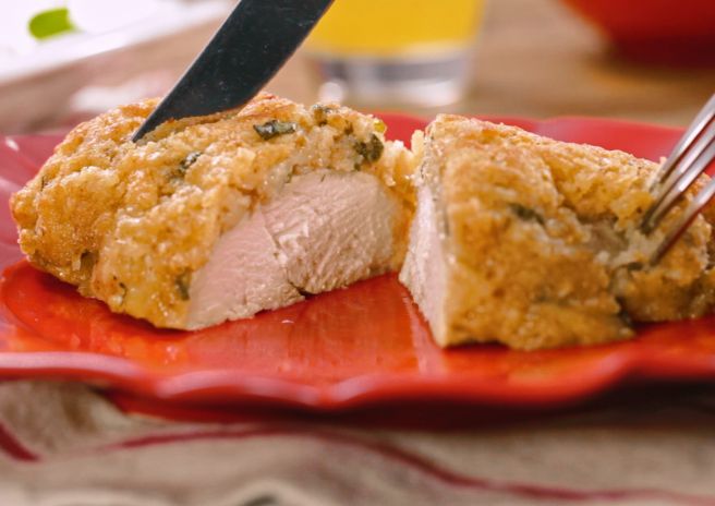 Peito de Frango Assa Fácil com Crosta Crocante de Queijo