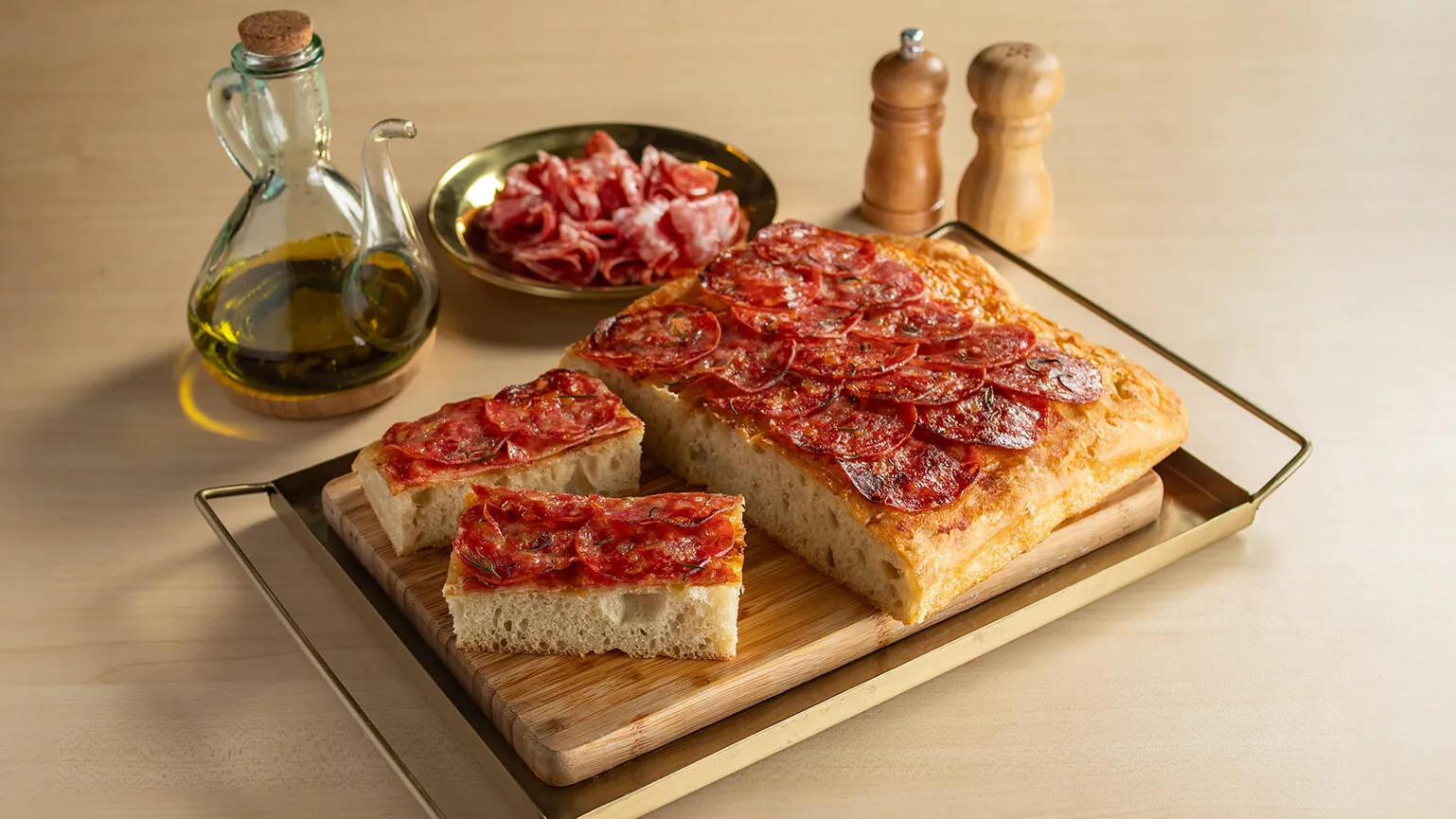 foto da receita Focaccia com Salame Ouro Perdigão