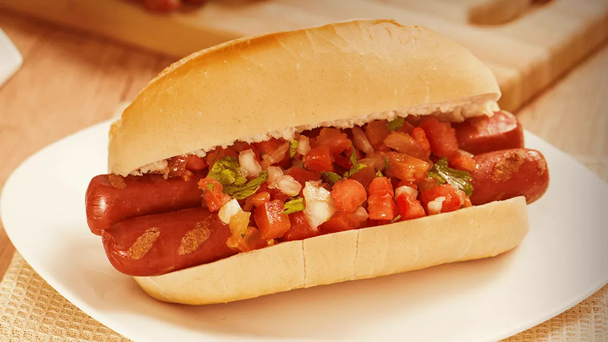 foto da receita Sanduba de Linguiça Fininha com Vinagrete