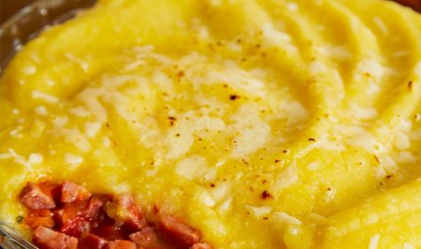Polenta Cremosa com Linguiça Calabresa
