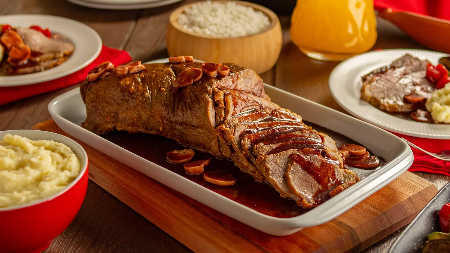 foto da receita Maminha Assada Ao Molho Madeira com Champignon