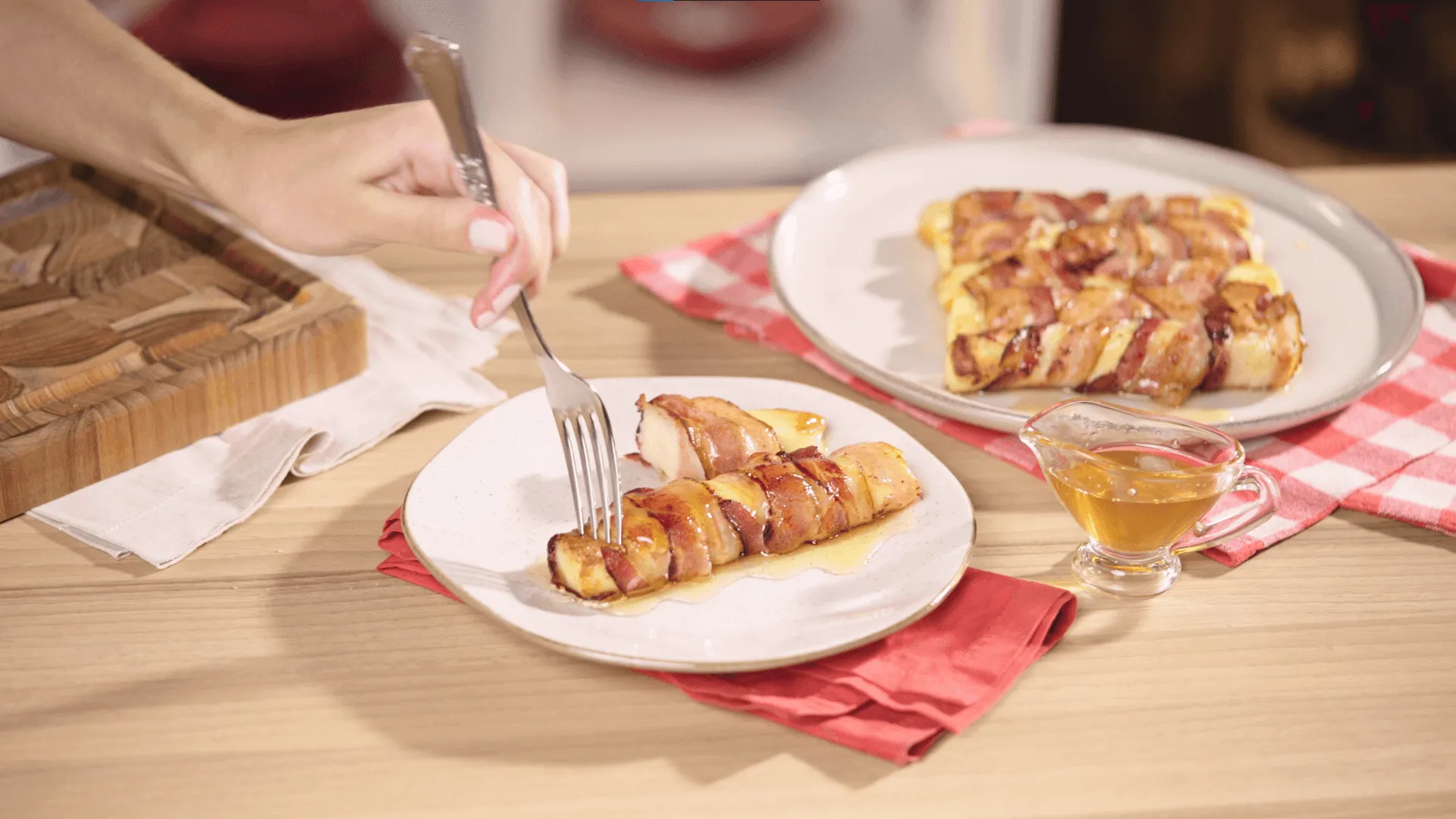 foto da receita Queijo Coalho Enrolado com Bacon Perdigão e Mel