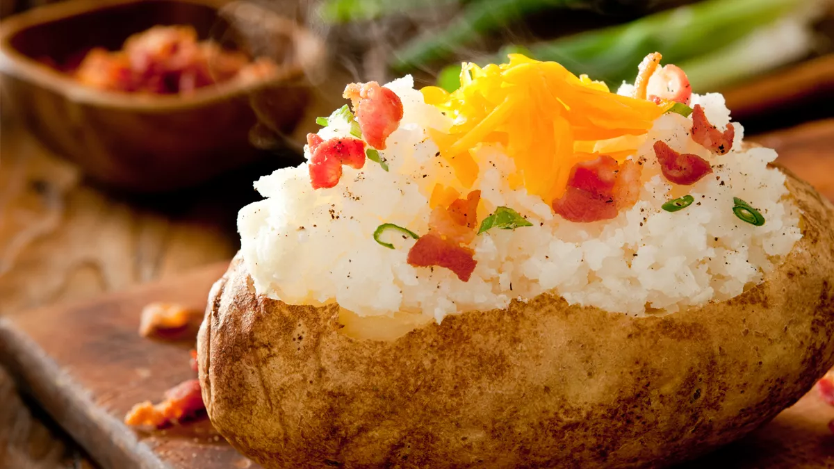 foto da receita Batata Assada Recheada com Frango