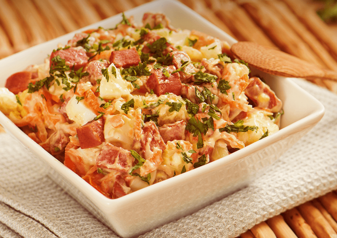 Salada com Linguiça Portuguesa