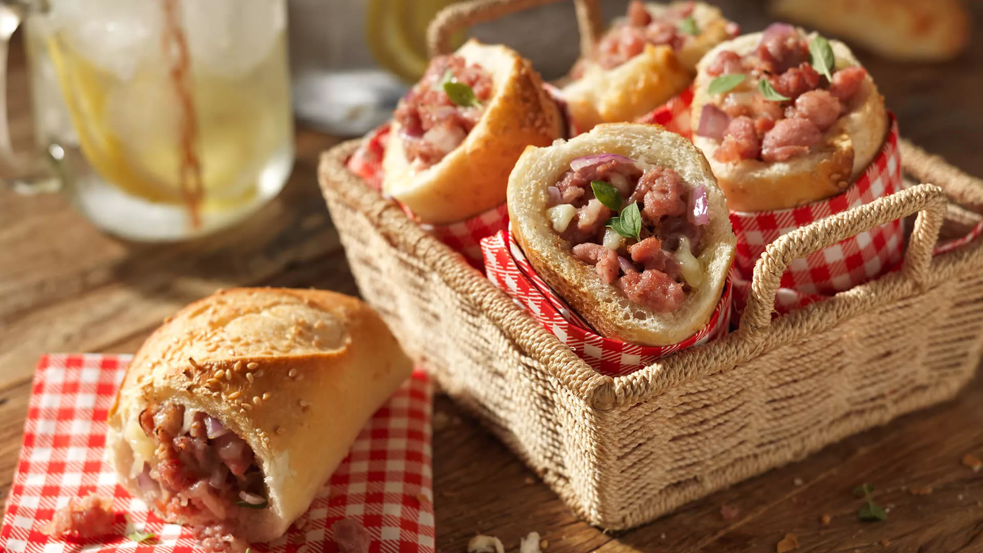 foto da receita Pão Gratinado de Linguiça Toscana com Alho e Ervas Perdigão