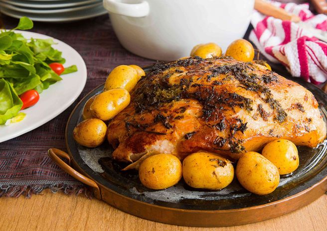 Pernil Assado ao Molho de Chimichurri