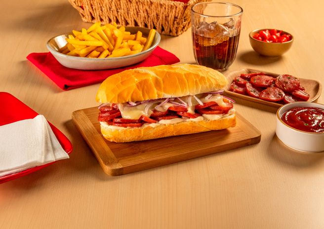 Lanche de Calabresa com Queijo