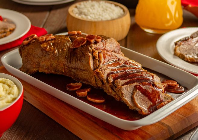 Maminha Assada Ao Molho Madeira com Champignon