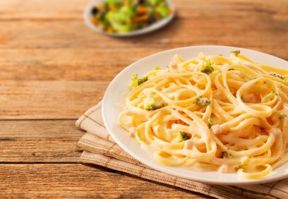 Fettuccine com peru e brócolis 300g