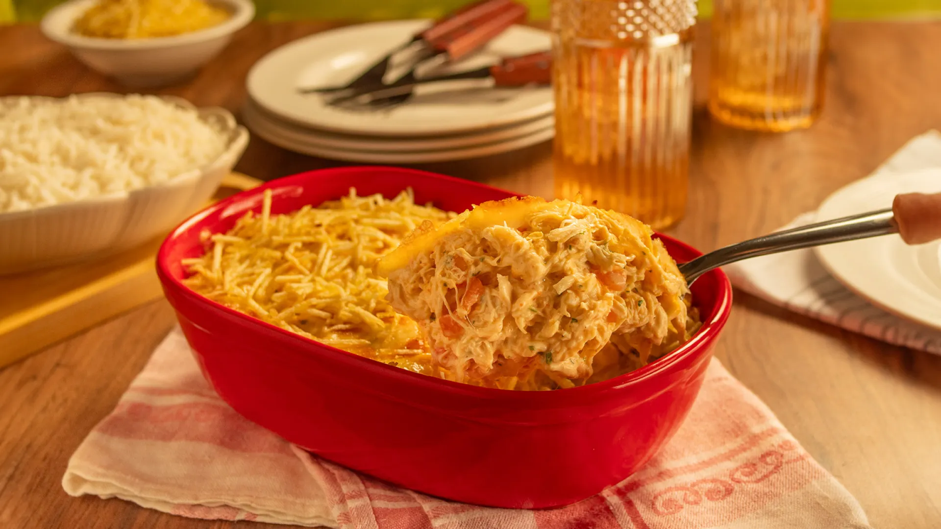 foto da receita Fricassê de Frango Gratinado com Batata Palha