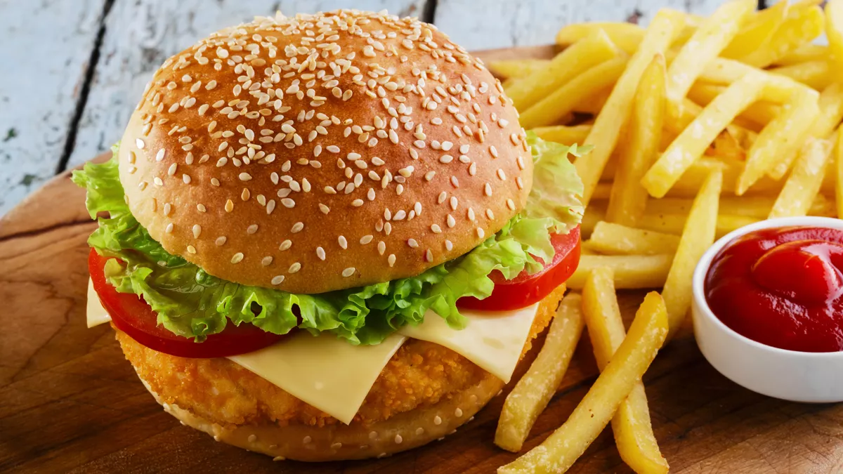 foto da receita Hambúrguer Empanado com Amendoim