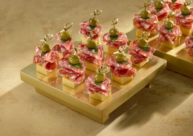 Canapés de Salame Ouro Perdigão