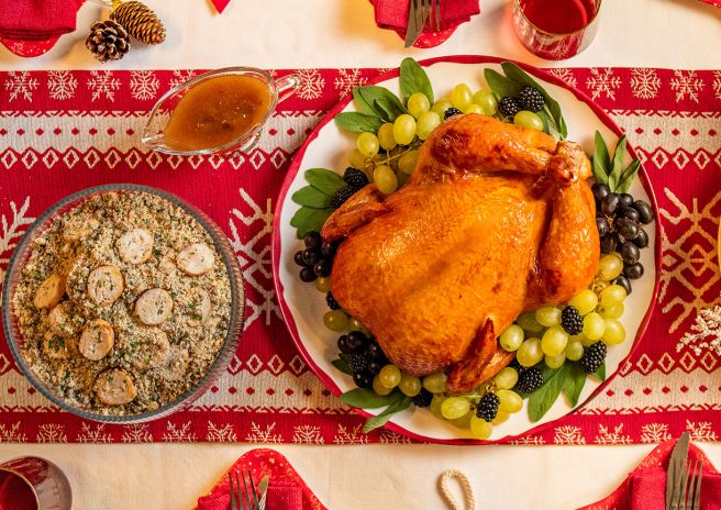 Chester® Perdigão Tradicional com Farofa de Lentilha e Linguiça de Chester® Perdigão Na Brasa