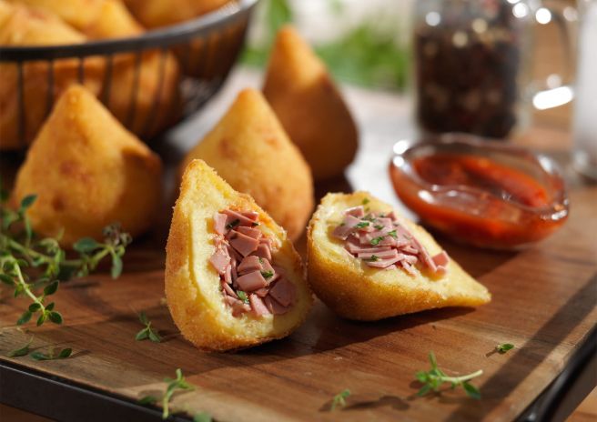 Coxinha de Mortadela