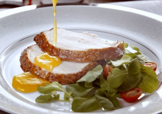 Chester Perdigão com molho de laranja