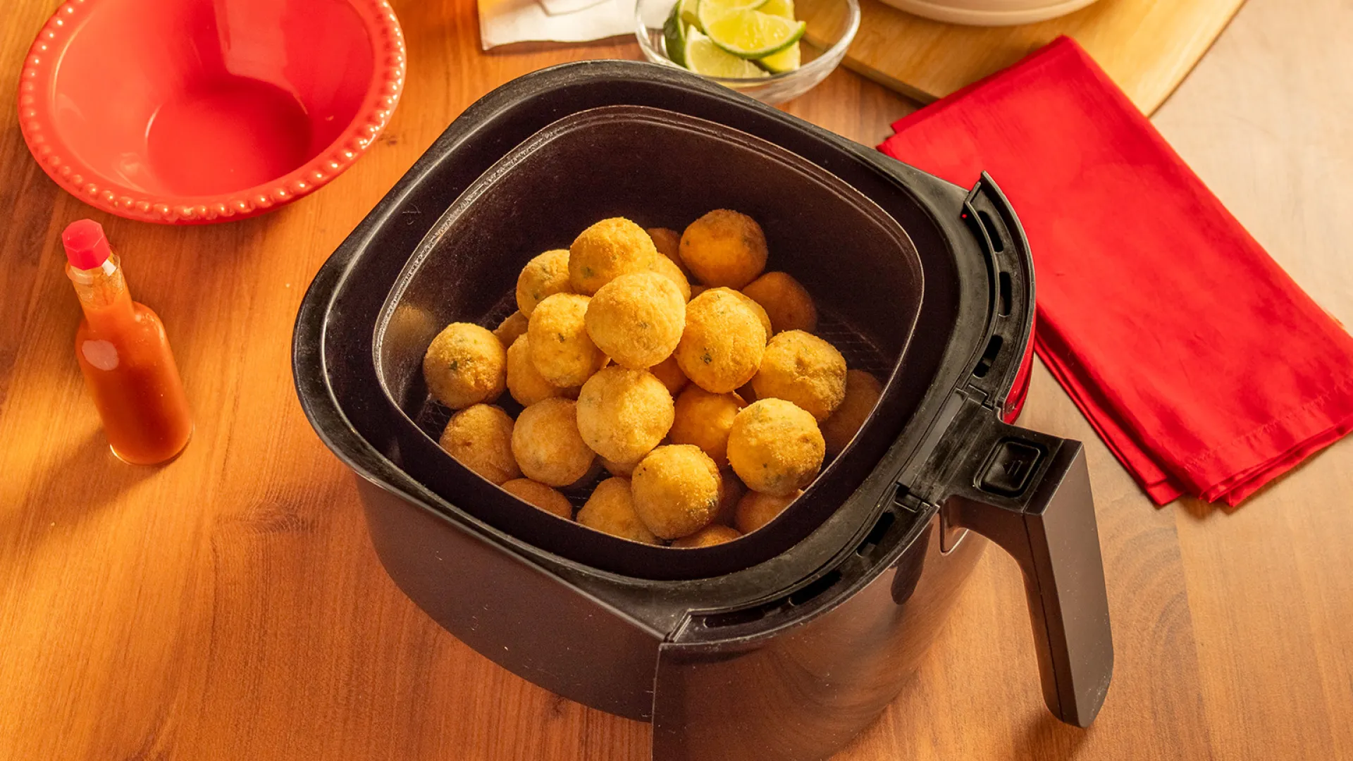 foto da receita Bolinho de Frango Protéico na Airfryer