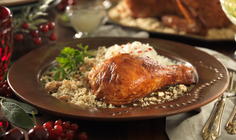 Chester Assa Fácil com Arroz de Coco e Farofa de Castanha-de-Caju