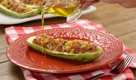 Abobrinha Rechadas com Linguiça Toscana Perdigão Na Brasa na Grelha
