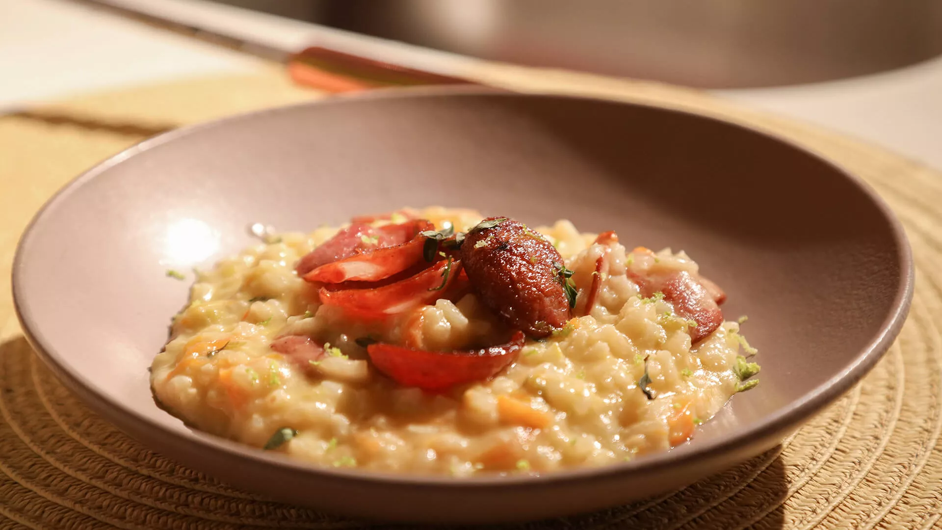 foto da receita Risoto de Alho Poró com Linguiça Calabresa Defumada Perdigão
