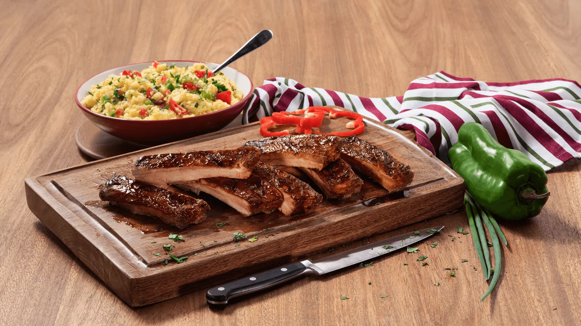 foto da receita Costela Suína Sabor Barbecue com Quirera de Milho